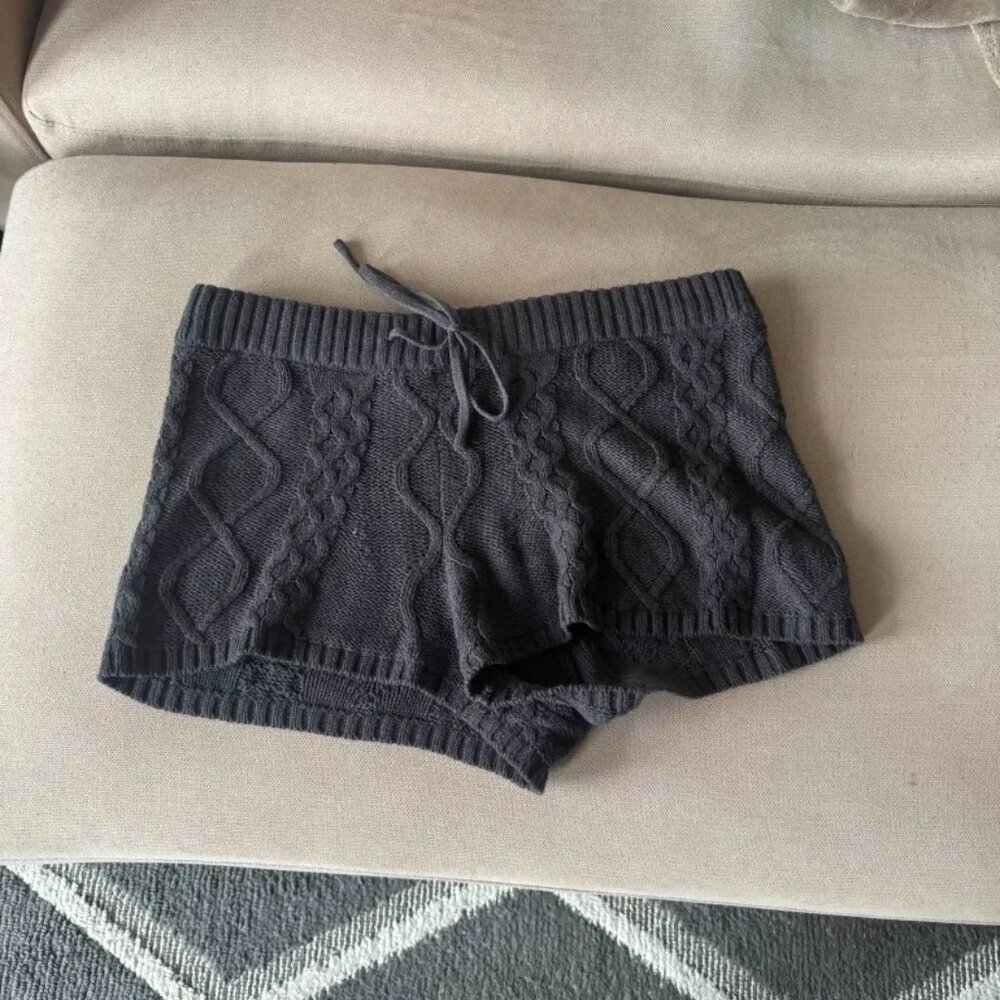 Forever 21 Shorts M Womens Grey Cable Knit